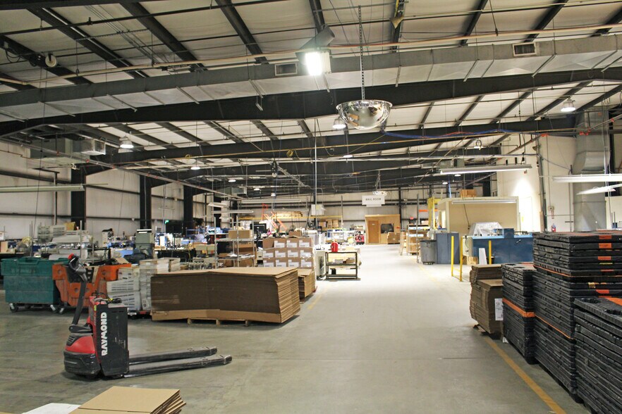 More Photos Of 4590 Graphics Dr, White Plains Manufacturing For Sale