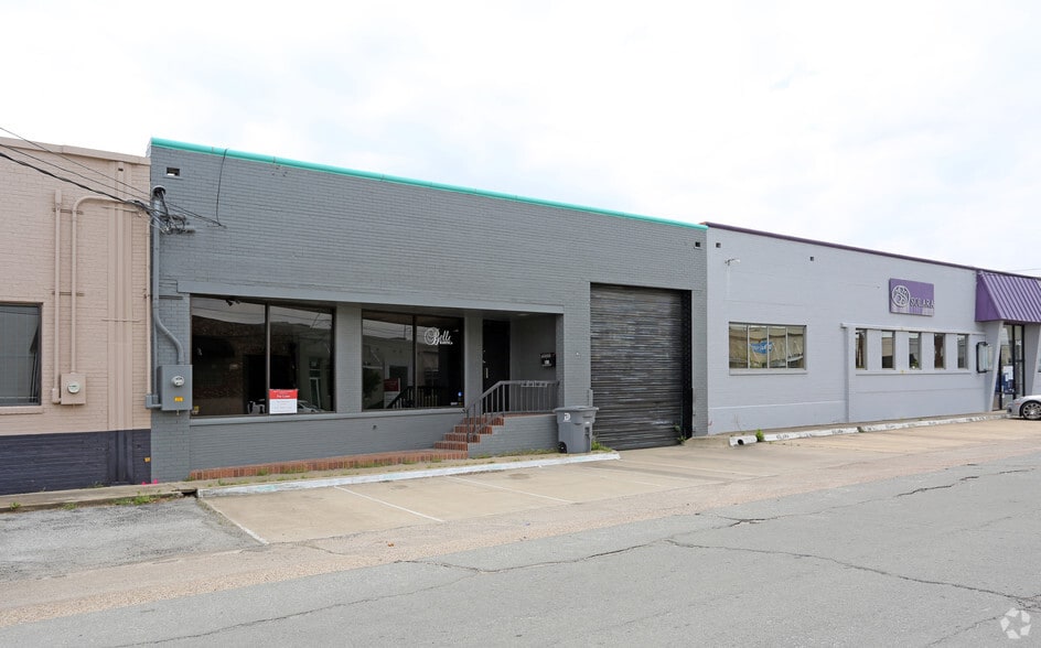More Photos Of 150 Howell St, Dallas Flex For Lease
