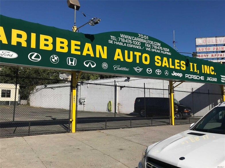 Primary Photo Of 7051 Queens Blvd, Woodside Land For Lease