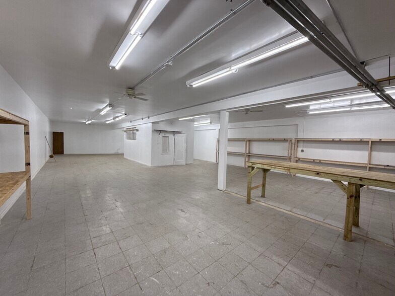 More Photos Of 1081 Hempstead Tpke, Franklin Square Storefront For Lease