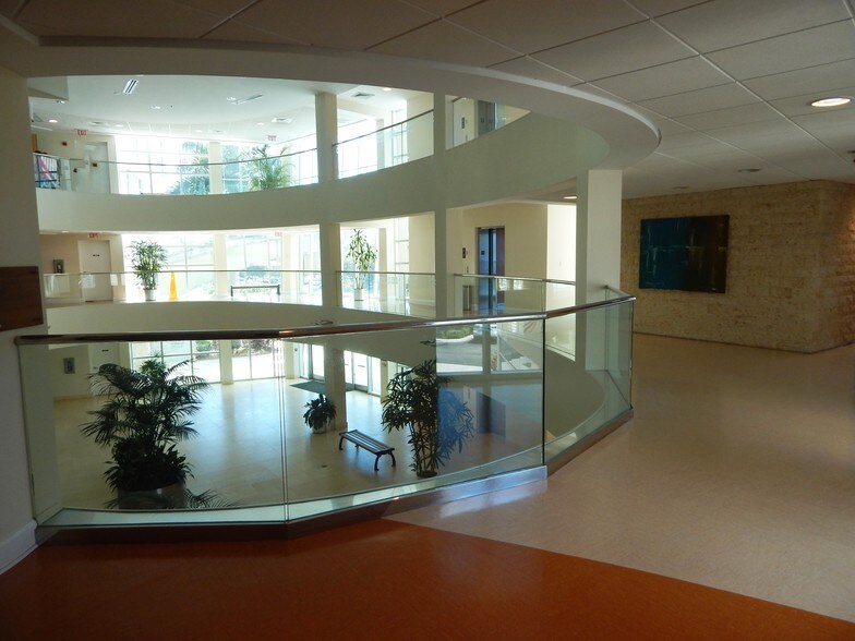 More Photos Of 1050 SE Monterey Rd, Stuart Medical For Lease