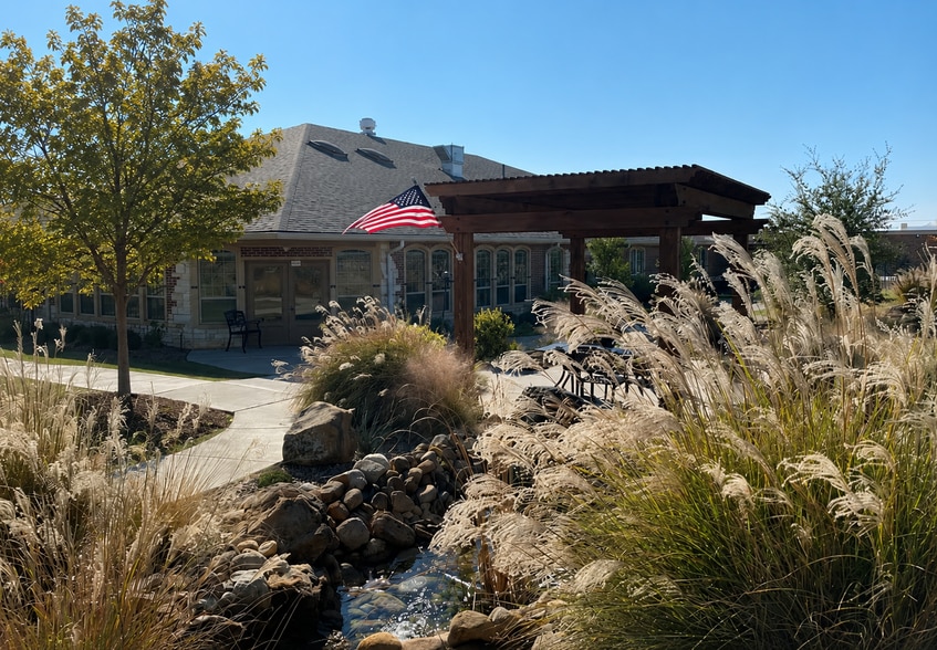 Primary Photo Of 1111 Lone Star, Fort Worth Assisted Living For Sale