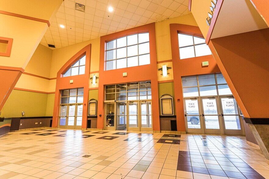 More Photos Of 951 B E Lewis And Clark Pky, Clarksville Movie Theatre For Sale