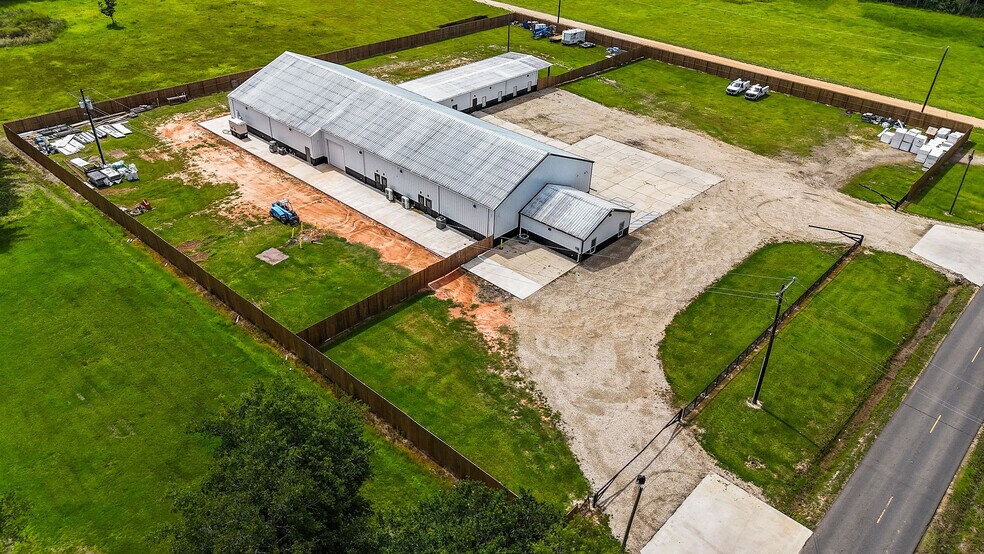 More Photos Of 44530 Hood Rd, Hammond Industrial For Sale