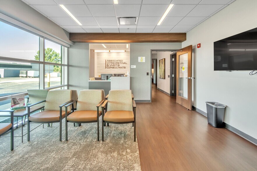 More Photos Of 5250 E US Highway 36, Avon Medical For Lease
