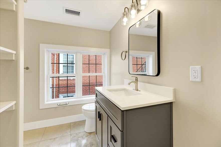 More Photos Of 241 S 5th St, Reading Apartments For Sale