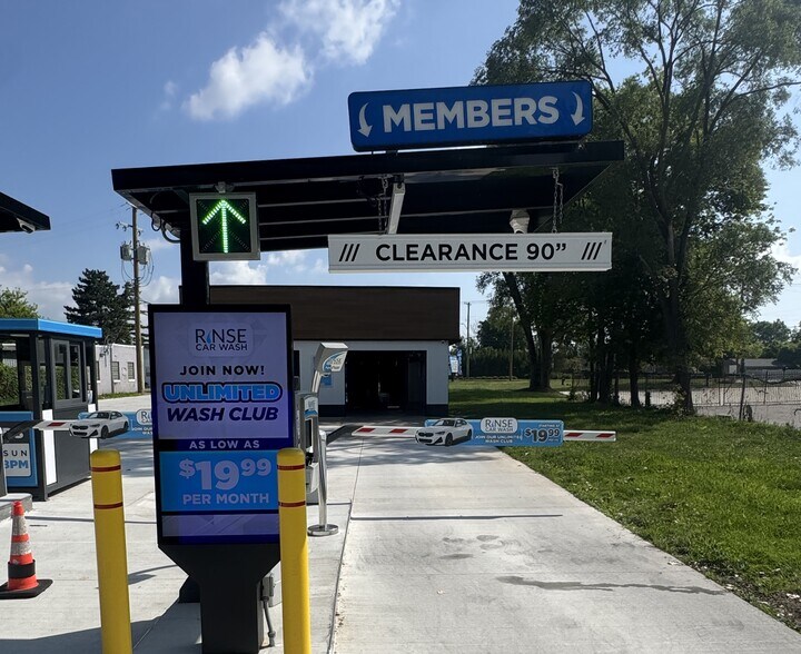 More Photos Of 31521 Utica Rd, Fraser Carwash For Sale