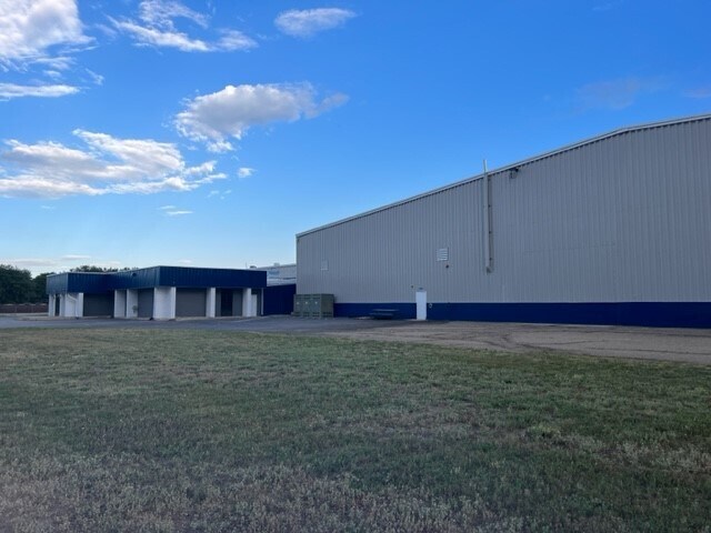 More Photos Of 1301 Iowa Ave, Longmont Manufacturing For Lease
