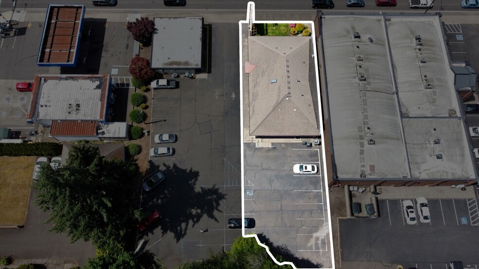 More Photos Of 255 SW 1st Ave, Canby Loft Creative Space For Sale