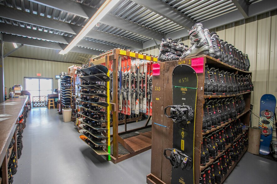 More Photos Of 441 Newburgh Rd, Hermon Sports And Entertainment For Sale