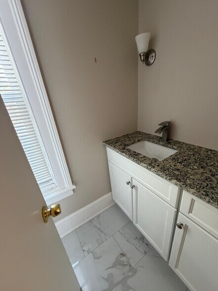More Photos Of 39 Smith Ave, Mount Kisco Medical For Lease
