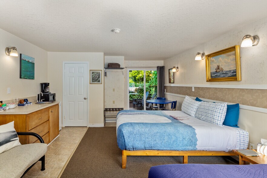 More Photos Of 580 Marine Dr, Wheeler Hotel For Sale