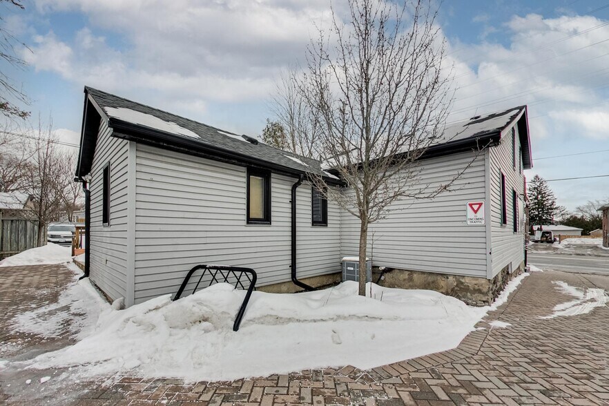 More Photos Of 578 Kingston Rd W, Ajax Office For Sale