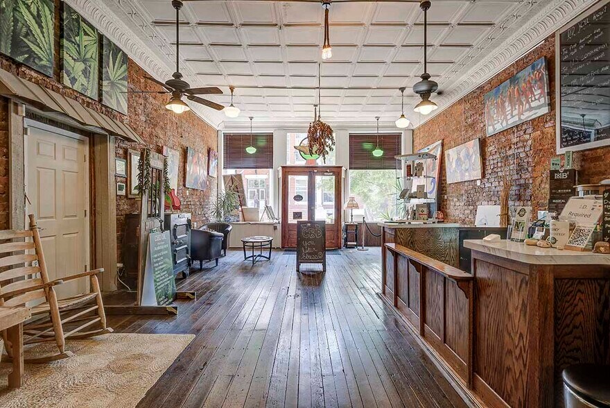 More Photos Of 107 E Main St, Jonesborough Storefront For Sale