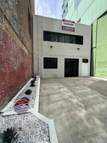 Primary Photo Of 522 E 6th St, Los Angeles Loft Creative Space For Sale