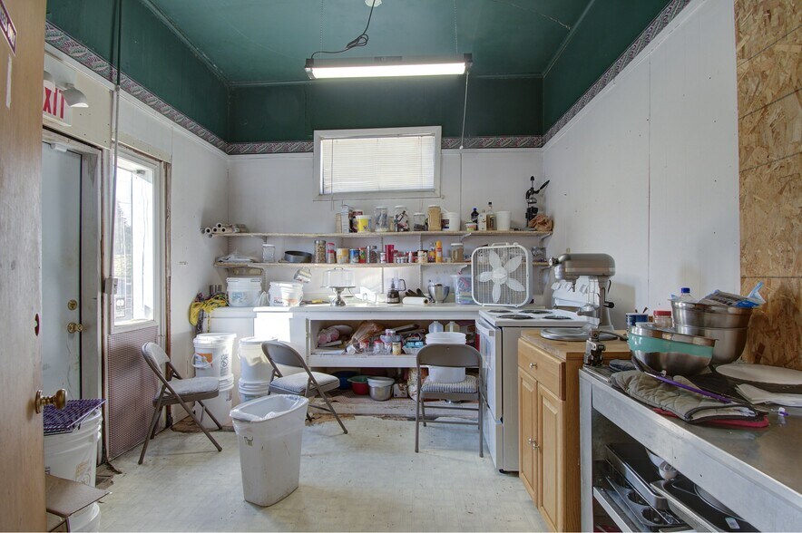 More Photos Of 135 N Nehalem St, Clatskanie Restaurant For Sale