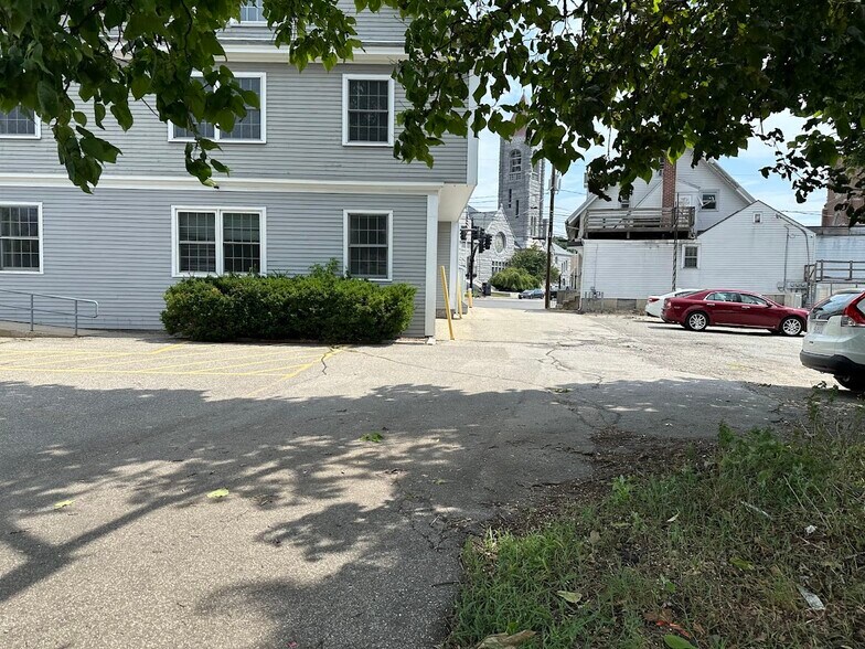 More Photos Of 1 Main St, Nashua Office For Sale