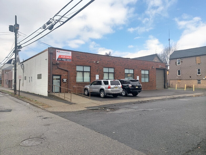 Primary Photo Of 237 Washington Ave, Hackensack Warehouse For Sale