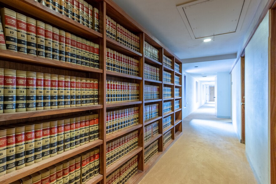 More Photos Of 400 Camino Aguajito, Monterey Office For Lease