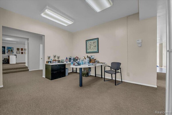 More Photos Of 3151 S Wayne Rd, Wayne Storefront Retail Office For Lease
