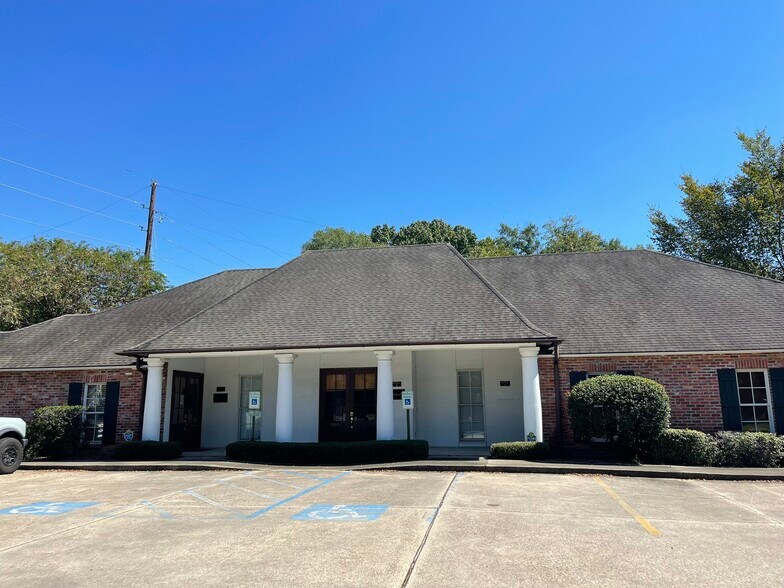 More Photos Of 9456 Jefferson Hwy, Baton Rouge Medical For Lease