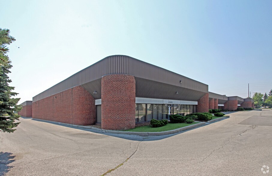 Primary Photo Of 1915 Clements Rd, Pickering Warehouse For Lease
