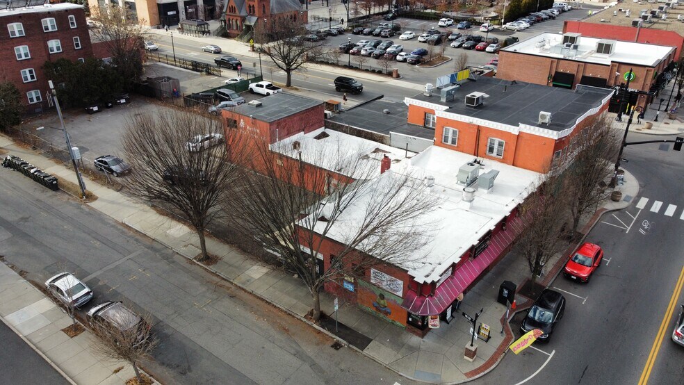 More Photos Of 982 Main St, Springfield Storefront For Sale