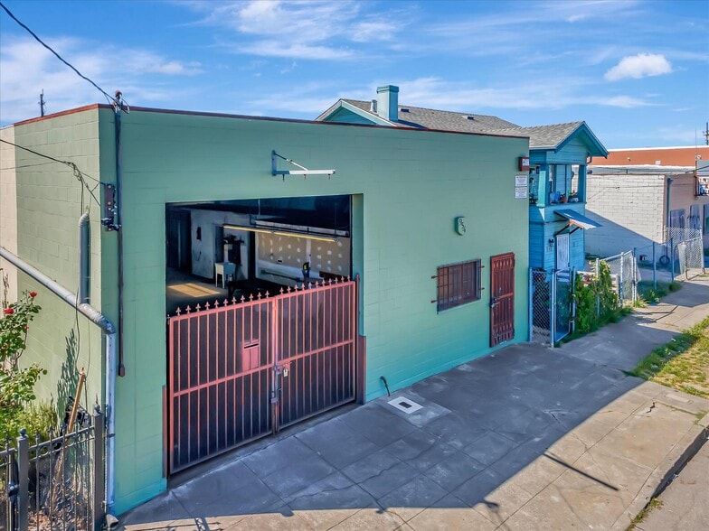 Primary Photo Of 954 86th Ave, Oakland Manufacturing For Lease