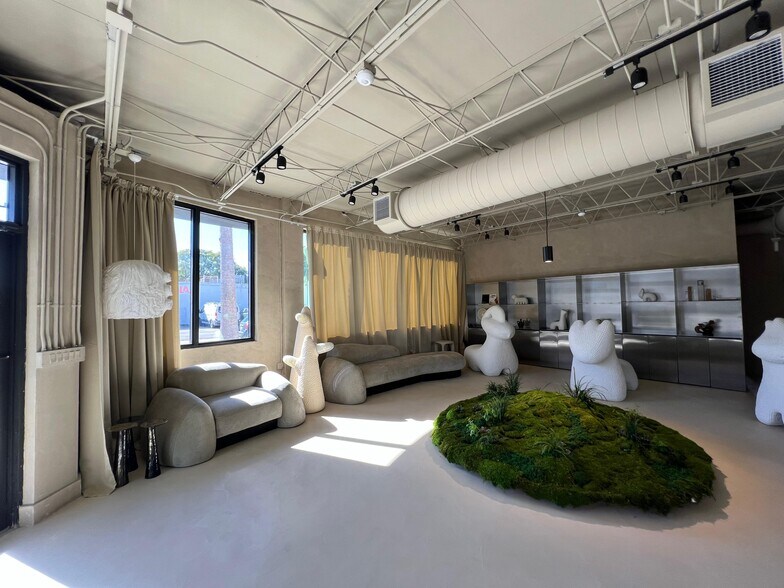 More Photos Of 4200 - 4204 NW 2nd Ave, Miami Restaurant For Sale