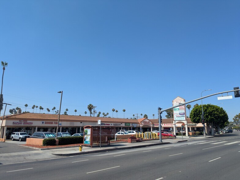 More Photos Of 5130-5150 Huntington Dr, Los Angeles Storefront For Lease