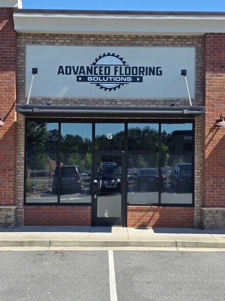 Primary Photo Of 10971 Highway 92, Woodstock Storefront For Lease