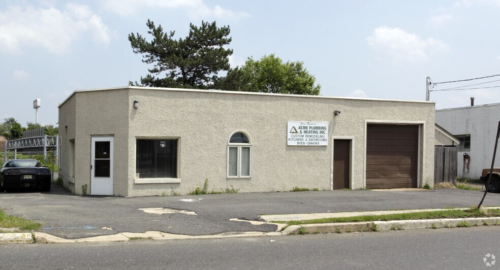 Primary Photo Of 612 Creek Rd, Bellmawr Light Distribution For Sale
