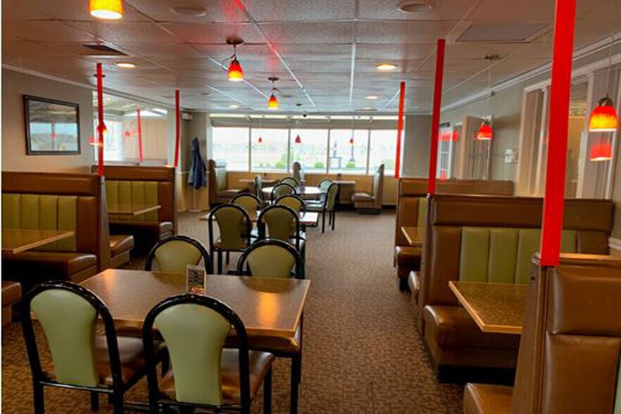 More Photos Of 1565 Marion-Waldo Rd, Marion General Retail For Sale