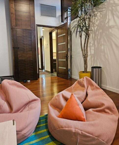 More Photos Of 3109-3117 W Temple St, Los Angeles Loft Creative Space For Lease