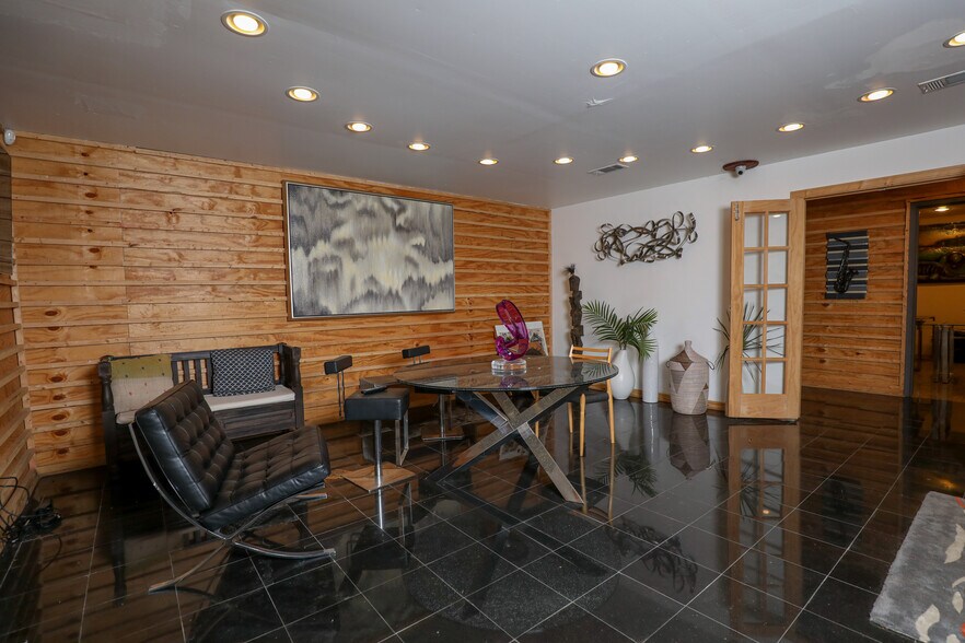 More Photos Of 3871 Gentilly Blvd, New Orleans Freestanding For Sale