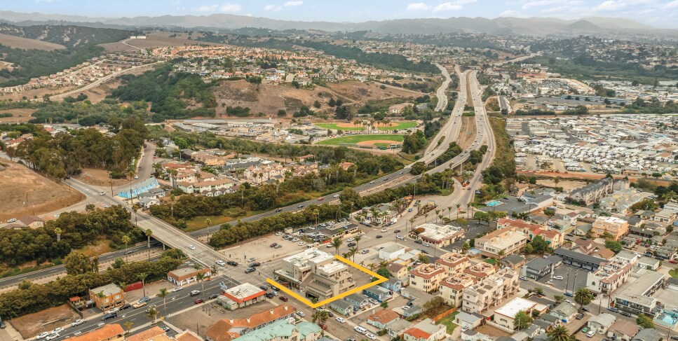 More Photos Of 575 Price St, Pismo Beach Medical For Sale