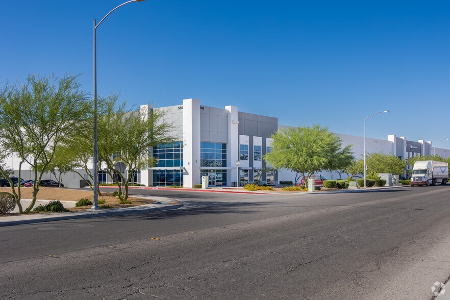 More Photos Of 5840 Donovan Way, Las Vegas Warehouse For Lease