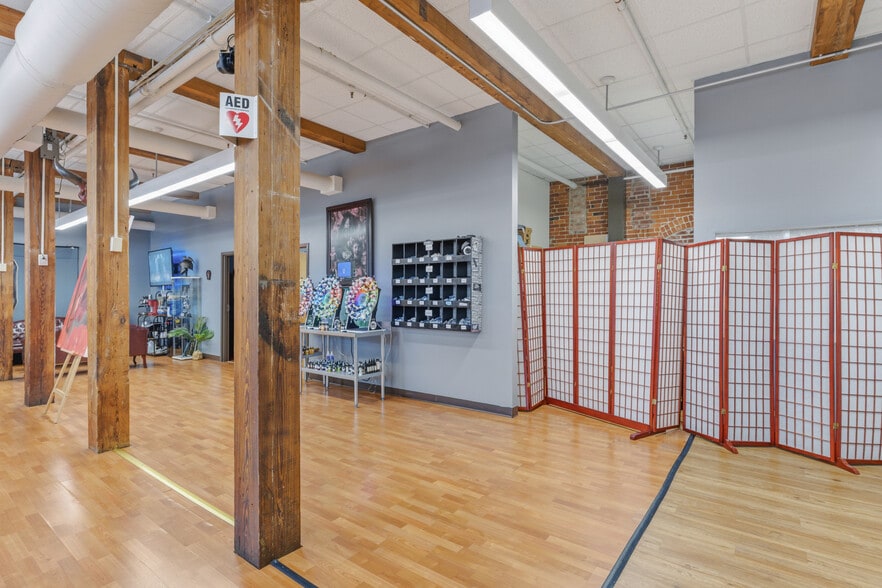 More Photos Of 103 Roxbury St, Keene Office For Sale