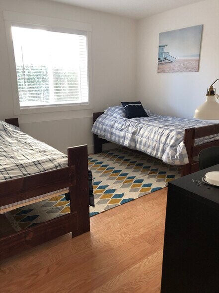 More Photos Of 1628 Tyler St, Berkeley Apartments For Sale