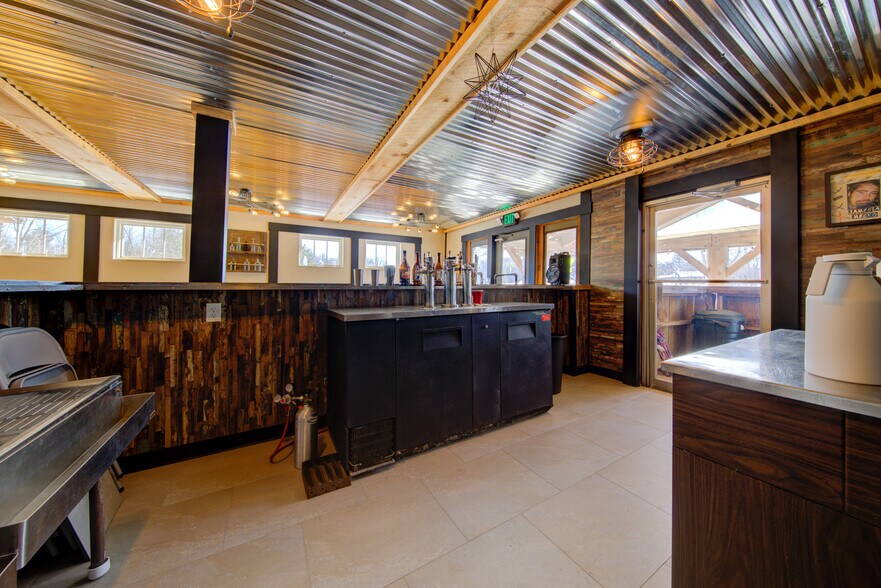 More Photos Of 2930 Rt 43, Averill Park Restaurant For Sale