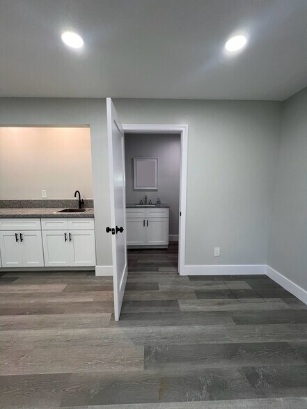 More Photos Of 2209 Highway 3, Dickinson Office Residential For Sale