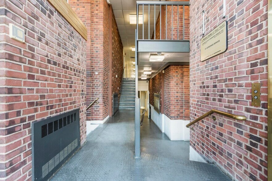 More Photos Of 385 Main St, West Haven Medical For Sale