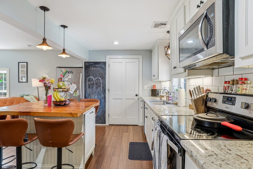More Photos Of 1 Old Manchester Rd, Raymond Multifamily For Sale