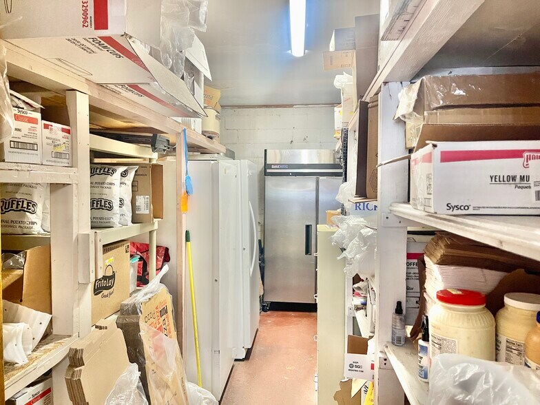 More Photos Of 156 S Main St, Monticello Restaurant For Sale