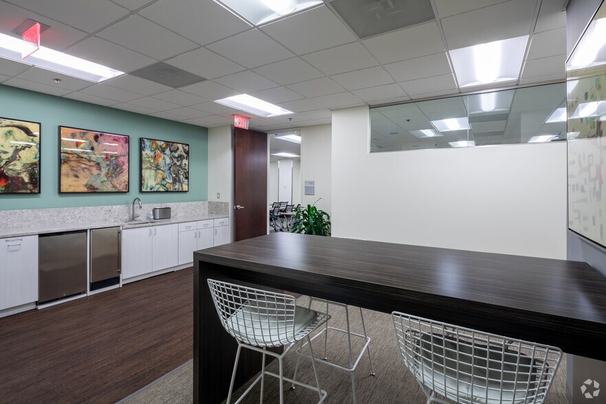 More Photos Of 3500 Piedmont Rd NE, Atlanta Office For Lease