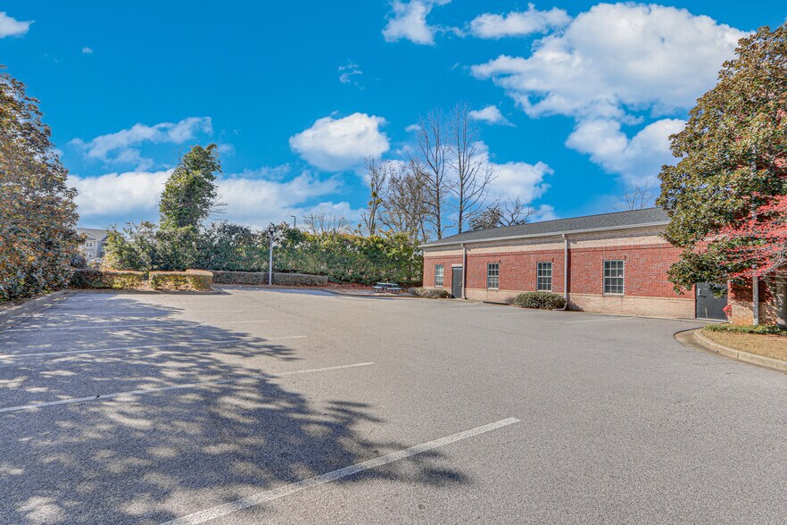 More Photos Of 3461 Atlanta Hwy, Flowery Branch Office For Sale