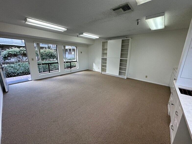 More Photos Of 5290 Overpass Rd, Goleta Loft Creative Space For Sale