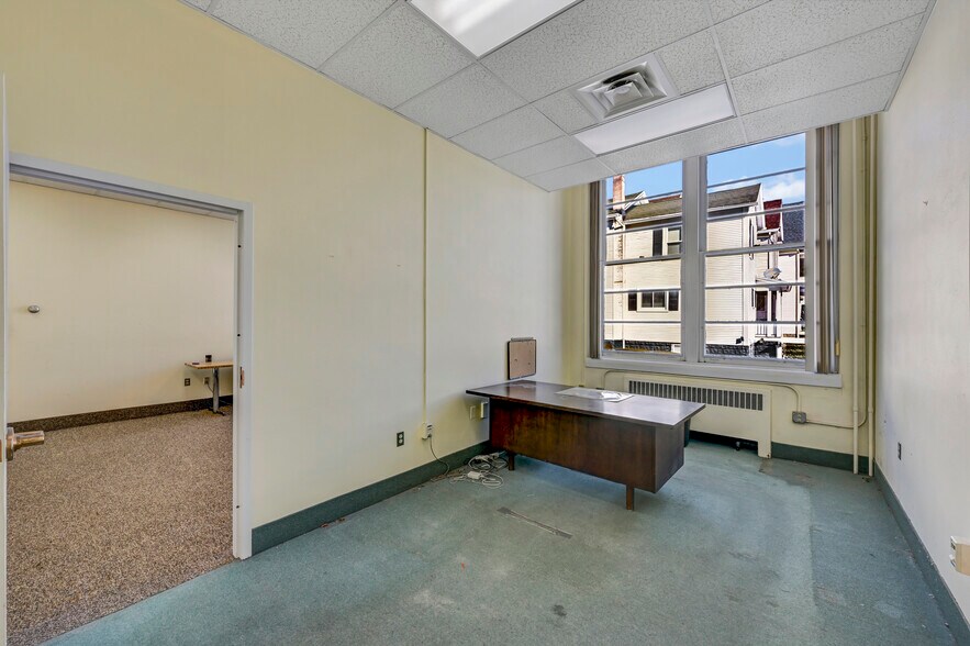 More Photos Of 301 Delaware Ave, Olyphant Office For Sale