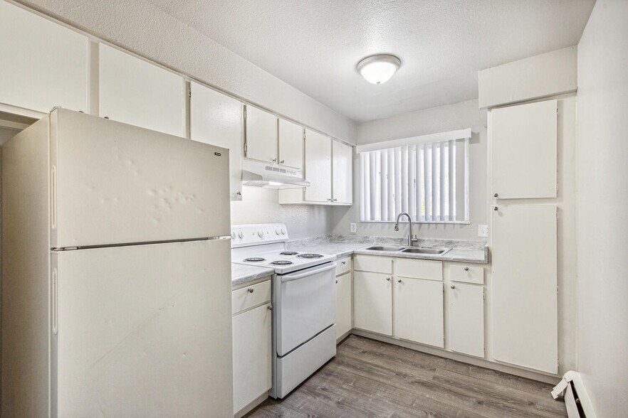 More Photos Of 3617 Marion Dr, Colorado Springs Apartments For Sale