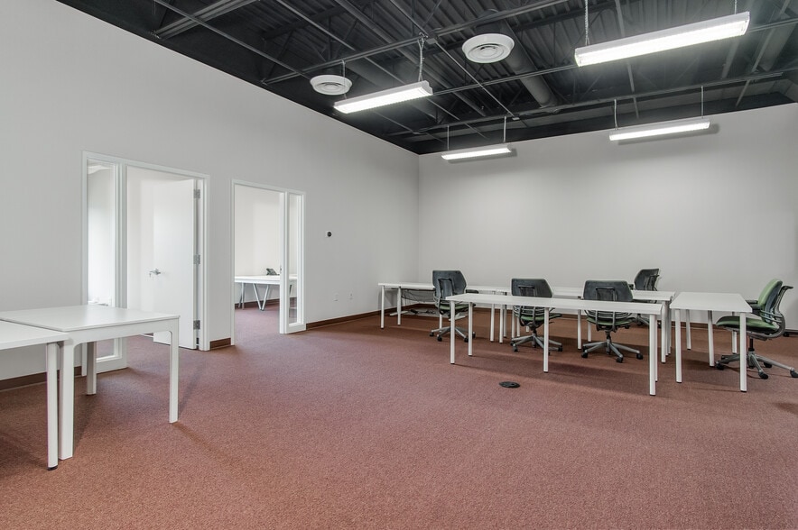 More Photos Of 1539 Tilco Dr, Frederick Light Distribution For Sale